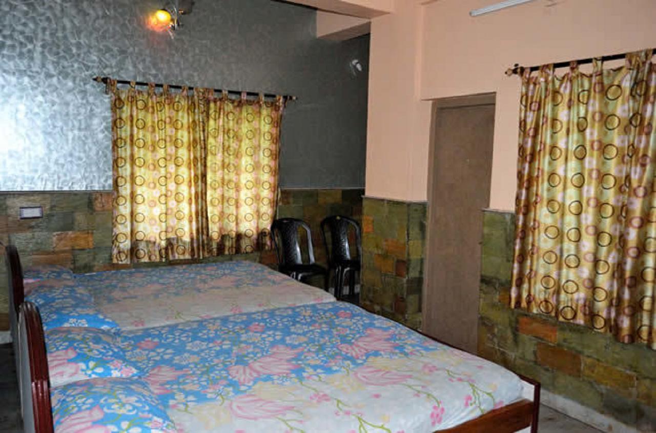 Hotel Arnab *